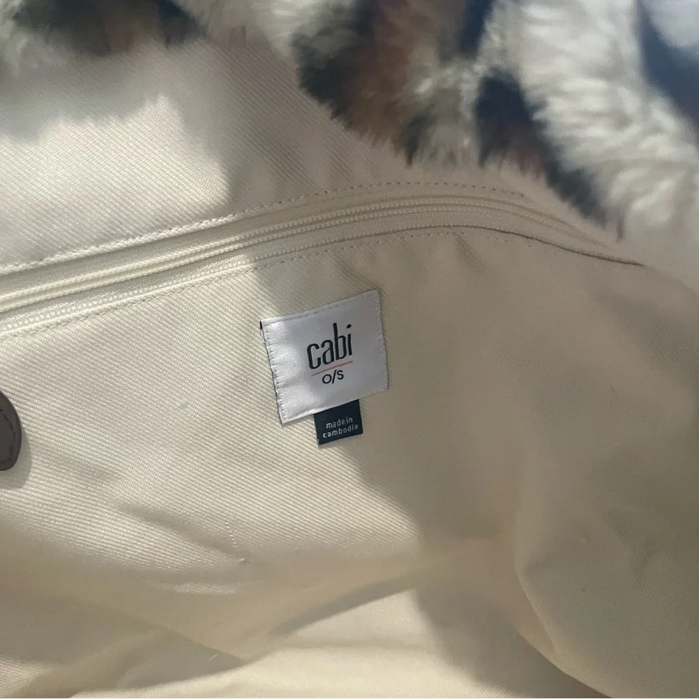 Cabi Chase Tote - Picture 5 of 8